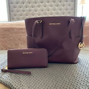 Michael Kors Purse & Wallet set - plum